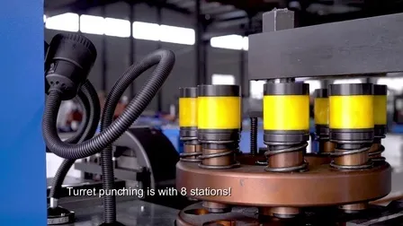 Machine de traitement de barres omnibus multifonctions manuelles